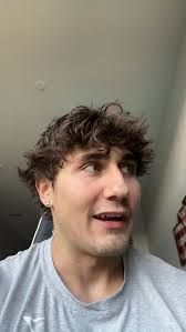 If you’re going to tell me I’m unhealthy and “ruining” my body, then you  better go tell your big back homies too🤦🏻‍♂️