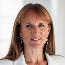 Helen Ireland's Instagram, Twitter & Facebook