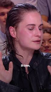 Christine and Queens Quotidien Rockstar