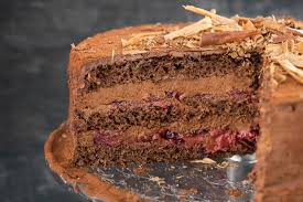 Sallys Rezepte Schokoladentorte Mit Amarena Kirschfullung Backen Mit Globus Sallys Welt 10 Schokoladen Torte Schokoladentorte Lebensmittel Essen