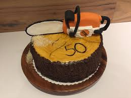 Chainsaw Cake Kettensage Motiv Torte Holz Baumstamm Kuchen Und Torten Motivtorten Kuchen