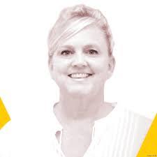 Dawn Fosdick's Instagram, Twitter & Facebook