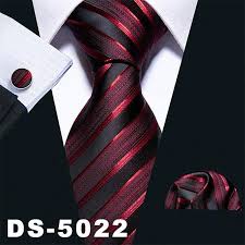 Même si vous avez opté pour une variante ou une couleur plus inhabituelle pour votre tenue de mariage, nous avons la cravate qu'il vous faut pour votre. Oferta Specifica Noi Speciale ColecÈ›ie NouÄƒ Cravate Homme Pour Mariage Datacenterdays Com