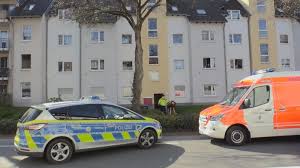 Nach der messerattacke in der ravensburger innenstadt (drei schwerverletzte) ist der mutmaßliche täter in eine psychiatrische einrichtung gekommen. Todliche Messerattacke In Haan Mutmasslicher Tater In U Haft Rheinland Nachrichten Wdr