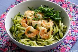 Crevettes Marinees Au Citron Vert Et Spaghettis De Courgette Recette Plat Legume Meilleur Recette Recette Avec Courgette