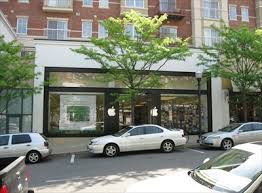 Prime location in arlington, va with convenient walking access to crystal city metro and crystal city shops. Apple Store Clarendon Arlington Va Apple Stores On Waymarking Com