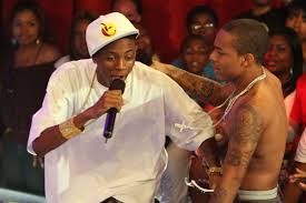 As lil' bow wow, he released his first album, beware of dog, in 2000 at age 13, which was followed by doggy bag in 2001. Bccc3xlb6yiibm