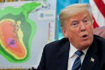 Alors que l'ouragan Florence menace, Trump se congratule pour les  précédents ouragans