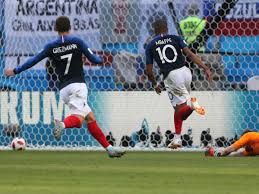 Er ist 33 jahre alt und seine staatsbürgerschaft ist frankreich. Frankreich Nach 4 3 Gegen Argentinien Weiter Fussball