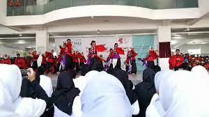 I have friends from sarawak and sabah during my years and its hard for their family to visit them often. Jl Fest 2018 Sekolah Menengah Sultan Abdul Halim Jenan Yosakoi Boleh Youtube