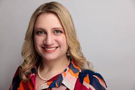 Brooke Farr's Instagram, Twitter & Facebook