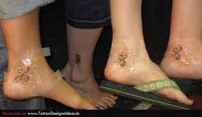 Chinese Friendship Symbol Tattoo On Ankles Tattooshunt Com Friendship Symbol Tattoos Thin Tattoo Friend Tattoos