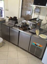 Sahibinden fındık fıstık badem ceviz öğütme makinesi kollu el değirmeni mutfak robotu kuru yemiş öğütme makina. 2 El Endustriyel Mutfak Malzemeleri 2 El Endustriyel Mutfak Ekipmanlari