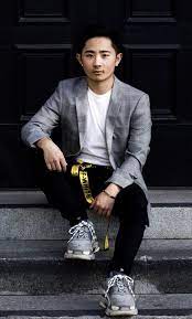 Maybe you would like to learn more about one of these? Balenciaga Triple S Trainers Grey Colorway Style Blogger Reed Yamaguchi Yogi Ry2 Estilo De Rua Estilos De Rua Para Homens Estilos