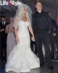 Kim Zolciak In Pninatornai Weddinggowns Pninatornaidresses Bridal Kimzolciak Wedding Dress Gallery Mermaid Style Wedding Dress Celebrity Wedding Photos
