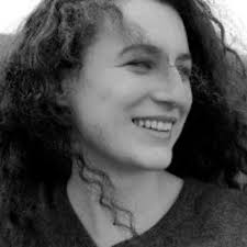 Luisa Hill's Instagram, Twitter & Facebook