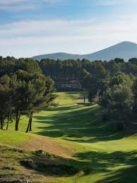Play the course a second time to see if you can beat your score on the first nine. Golf Gift Vouchers Bastide De La Salette Open Golf Club