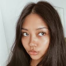 Marissa Mansfield's Instagram, Twitter & Facebook