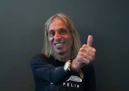 The man known as the french spiderman, alain robert, has climbed 132 tall buildings, often without ropes or a safety net, including new york's empire state building, the eiffel tower and the petronas towers in malaysia. French Spiderman Alain Robert Arrested For Climbing 700ft Gt Tower In Philippines