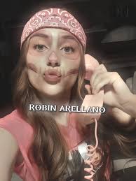 Costume Robin Arellano Amazon