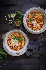 Minestrone Mit Wirsing Karotten Und Weissen Bohnen Trickytine In 2020 Wirsing Minestrone Rezepte