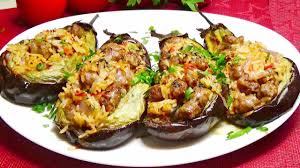 Rimescolate gli ingredienti così che durante la cottura in forno diventino croccanti allo stesso modo. Cena Saporita Con Pochi Ingredienti Secondi Piatti Veloci Youtube