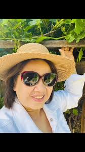 My morning routine includes walking in my garden, cutting dry and extra  leaves, and basking in the sunlight. #spring2024 #highlight #gardening  #Ninangkongfairy