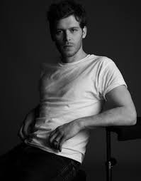 Explore tumblr posts and blogs tagged as #klaus mikaelson aesthetic with no restrictions, modern design and the best experience | tumgir. Klaus Mikaelson The Originals And Celebs Image 6065167 On Favim Com
