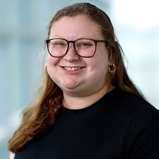 Samantha Epstein's Instagram, Twitter & Facebook