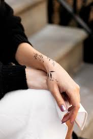 Hand Tattoo Ideas For Girls Female Hand Tattoos Hand Tattoos Subtle Tattoos Tiny Tattoos