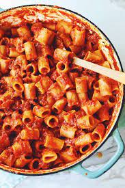 Rigatoni All Amatriciana Made With Bacon Grilled Cheese Social Recipe Red Sauce Pasta All Amatriciana White Sauce Pasta