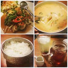 Harga makanan kucing yang murah di indonesia bisa kamu dapatkan dengan membeli secara langsung di toko perlengkapan hewan peliharaan friskies adalah makanan kucing yang paling gampang ditemukan di berbagai supermarket. Review Charm Thai Resto Thai Rasa Otentik Di Bandung Pergidulu Com