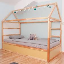 Ikea Kura Hausbett Bauen Mit Dach Und Musta Folien Www Limmaland Com Ikea Kura Ikea Zuhause Kinder Zimmer