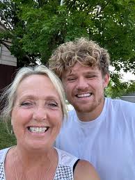 Laura got to meet a couple of her favorite YouTube celebrities last week!  Ryan Trahan and Haley Pham stopped in for a coffee while filming their 50  States in 50 Days fundraiser