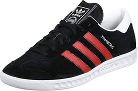 Mittlerweile sind die schuhe von adidas also keine unsere modele in schwarz, weiß, oliv oder vielen weiteren farben sind die perfekte kombination. Adidas Hamburg Herren Schuhe Schwarz Mit Roten Streifen Herren Schuhe Schwarz Schwarze Schuhe Adidas Sneaker