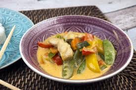 Rotes Thai Curry Mit Hahnchen Ein Schnelles 20 Minuten Rezept Rezept Thai Curry Mit Hahnchen Thai Curry Rezept Thai Curry