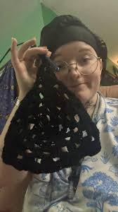 Hi everyone, I'm Sarahjane textile artist and painter.