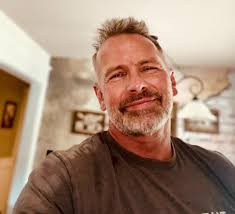 Staying Connected with High School Friends from Miami, Oklahoma