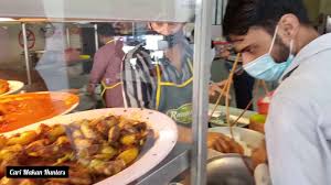 Nasi kandar beratur kedai makan ini terletak di jalan masjid kapitan keling bersebelahan dengan masjid tersebut. Sithique Nasi Kandar Pulau Pinang Odeon Lama Campbell Complex Kuala Lumpur Cari Makan Hunters Youtube