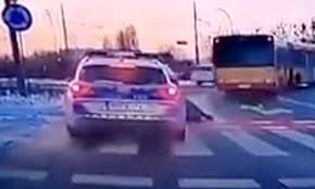 Bramki na autostradzie a1 między toruniem a gdańskiem będą otwarte. Autostrada A1 Pod Wloclawkiem Kierowca Uderzyl W Bariere Nagranie Tvn24