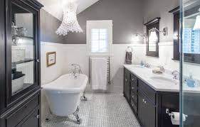 49 wainscoting ideas with pros and cons. Bathroom Wainscoting What It Is And How To Use It Architecture Lab