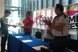 Reconocen a atleta campechano Mario Ortegón Escalante por su medalla de  plata en Brasil