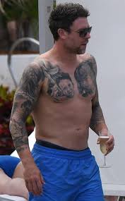 Wayne michael bridge (born 5 august 1980) is an english retired footballer who played as a left back. Wayne Bridge Shows Off Huge Tattoos Of His Children S Faces On His Chest As He Holidays With Wife Frankie