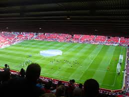 The upper tier gives a good view of team formations too. Old Trafford From Different Views Politicsofsocialrelations