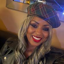 LaRick Calhoun (@therealbizcoach) • Facebook