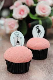 Lprn Red Velvent Cupcakes For You Cupcakes Redvelvet Lprn Food Guerlain Creative Cakes Wedding Cakes