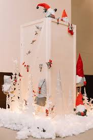 Although lighting may seem straightforward, there are lots of fun, festive ways below are my best unique christmas tree light ideas. Five Companies Join Hands To Buy Most Expensive Christmas Tree Ever Sold In Romania At Charity Event Romania Insider