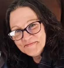 Kelsey Hobbs's Instagram, Twitter & Facebook