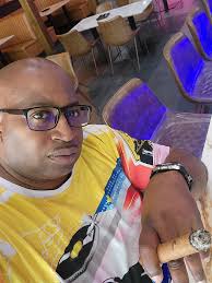 Black Cigar Smokers💨💨