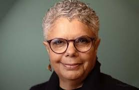 Susan Pelka's Instagram, Twitter & Facebook